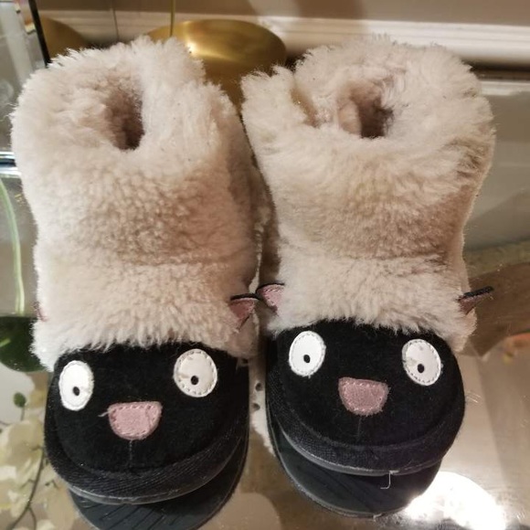 Infant shoes 2 c freshly picked, Jordan’s 5 C, - Picture 5 of 8